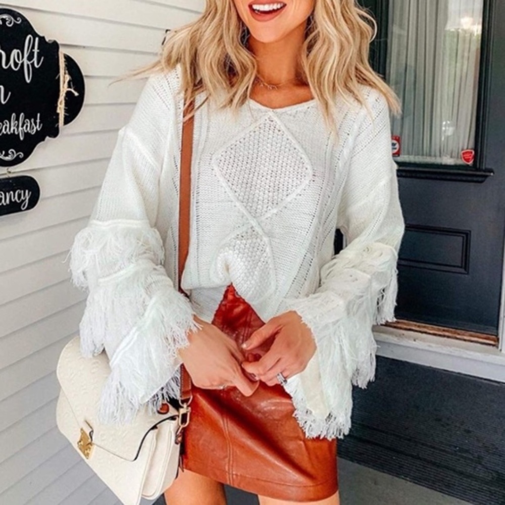 Cozy Cream V neck fringe oversized Sweater Top - Picture 2 of 4